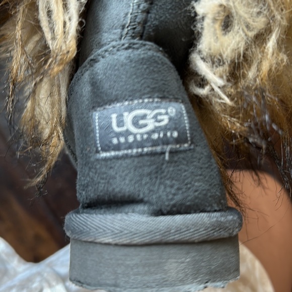 Uggs girls size 2 gray - Picture 4 of 5